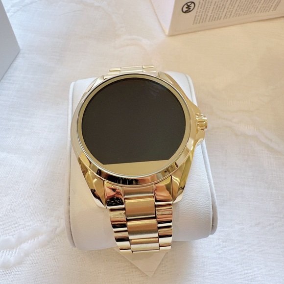 NWB Michael Kors Access Bradshaw Smartwatch MKT5001 - Picture 4 of 11